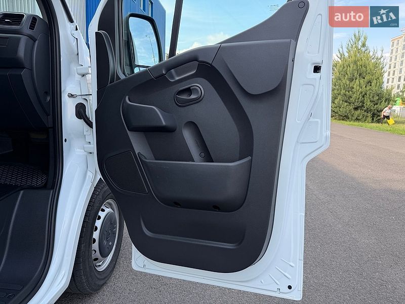 Вантажний фургон Renault Master 2022 в Ковелі