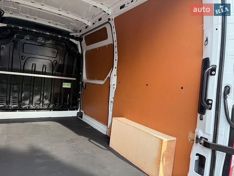 Вантажний фургон Renault Master 2021 в Дубні