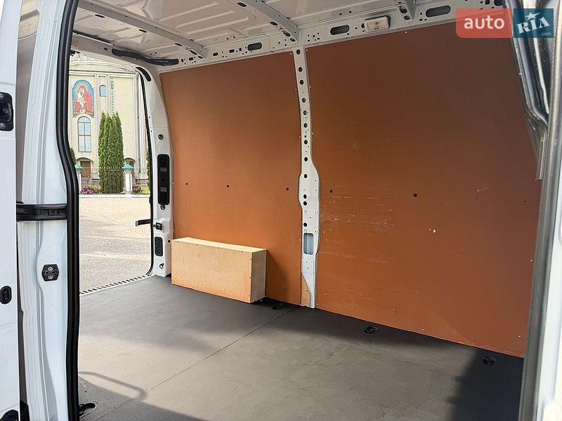 Вантажний фургон Renault Master 2021 в Дубні