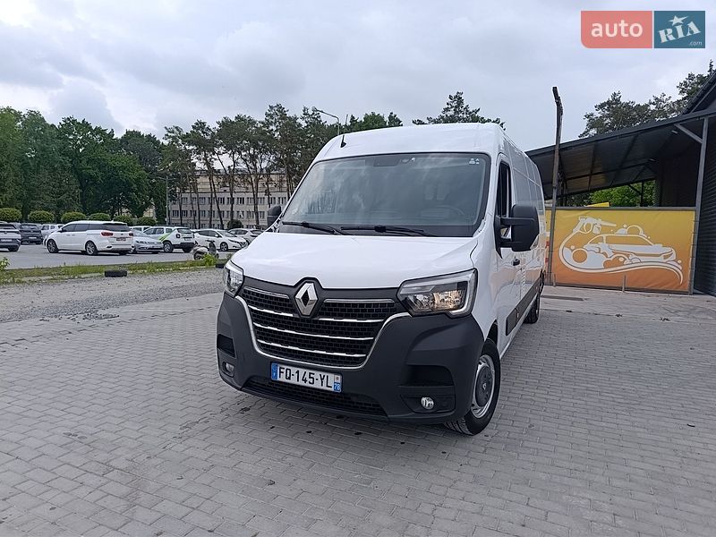 Вантажний фургон Renault Master 2020 в Радехові