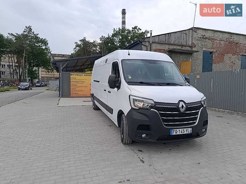 Вантажний фургон Renault Master 2020 в Радехові