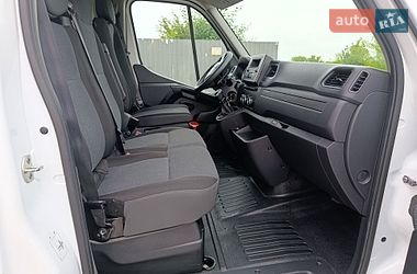Вантажний фургон Renault Master 2020 в Радехові