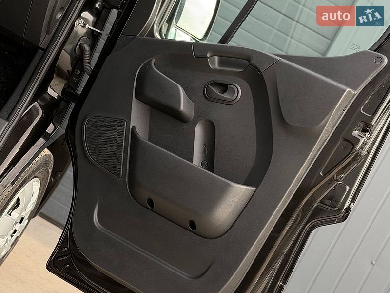 Мікроавтобус вантажний (до 3,5т) Renault Master 2021 в Дубні