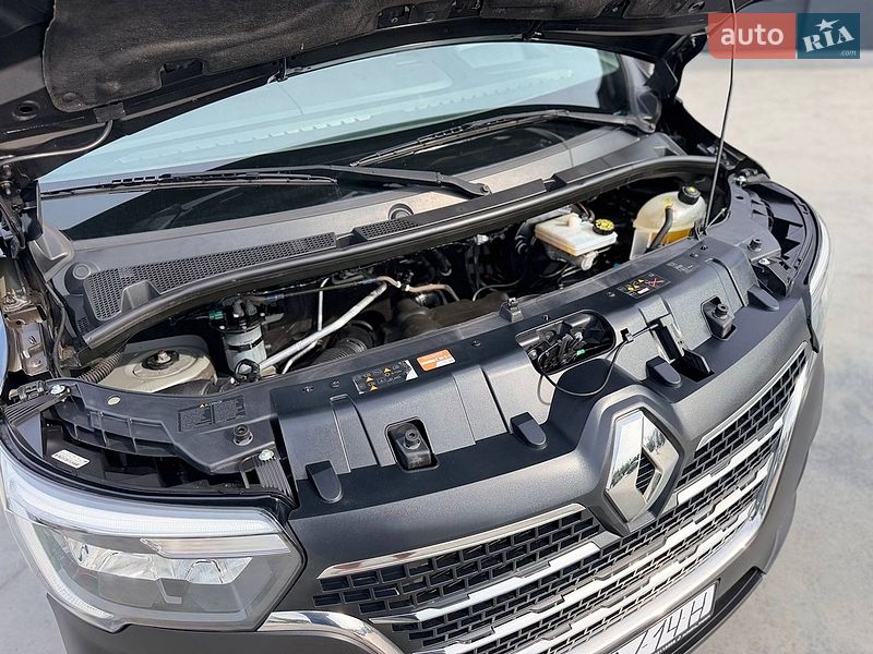 Мікроавтобус вантажний (до 3,5т) Renault Master 2021 в Дубні