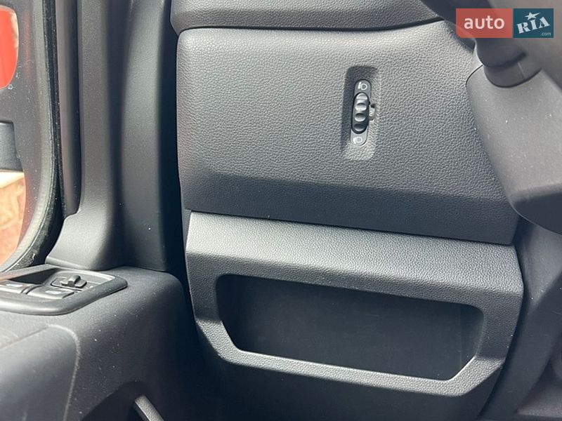 Грузовой фургон Renault Master 2019 в Тернополе