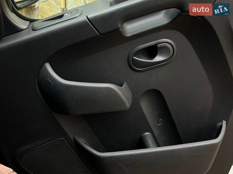Грузовой фургон Renault Master 2019 в Тернополе