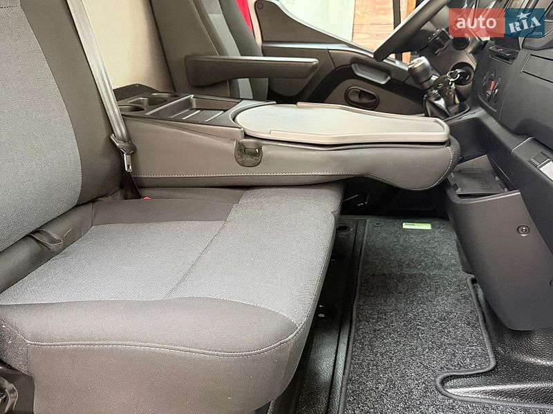 Вантажний фургон Renault Master 2023 в Києві