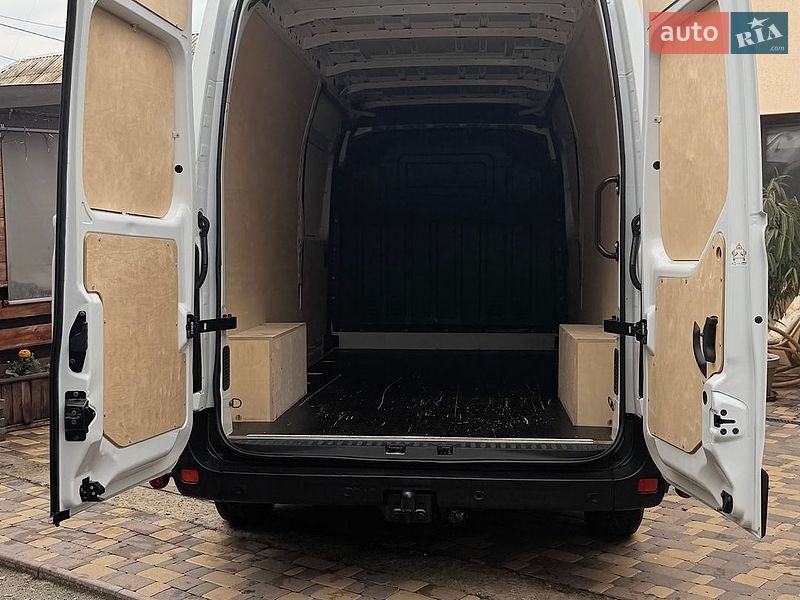 Вантажний фургон Renault Master 2023 в Києві