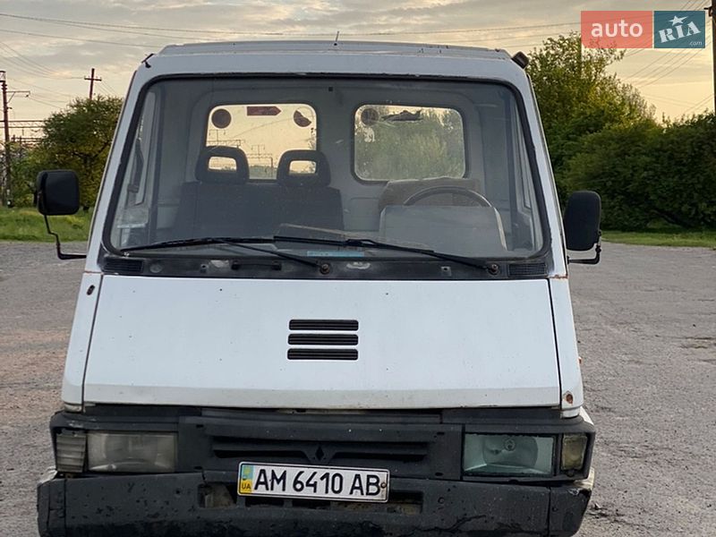 Минивэн Renault Master 1997 в Мирополе