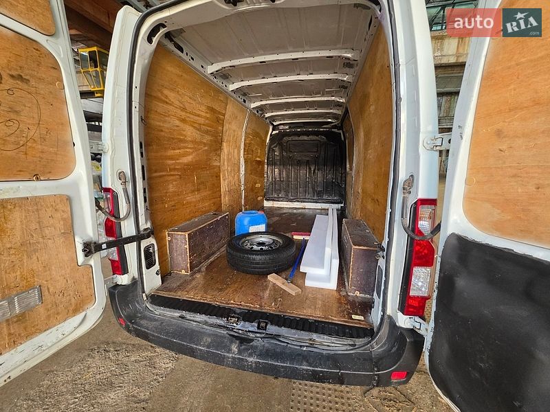 Грузовой фургон Renault Master 2017 в Тернополе