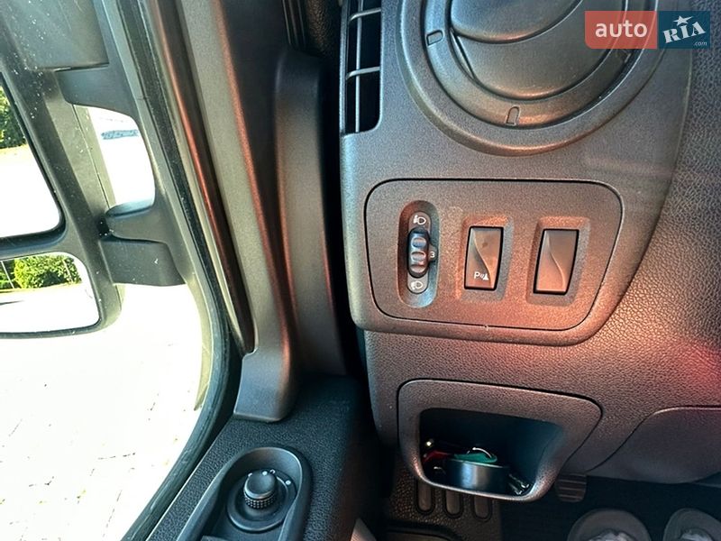Грузовой фургон Renault Master 2010 в Ивано-Франковске