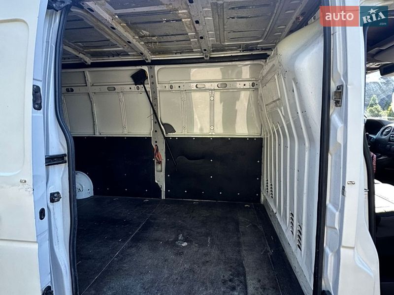 Грузовой фургон Renault Master 2010 в Ивано-Франковске