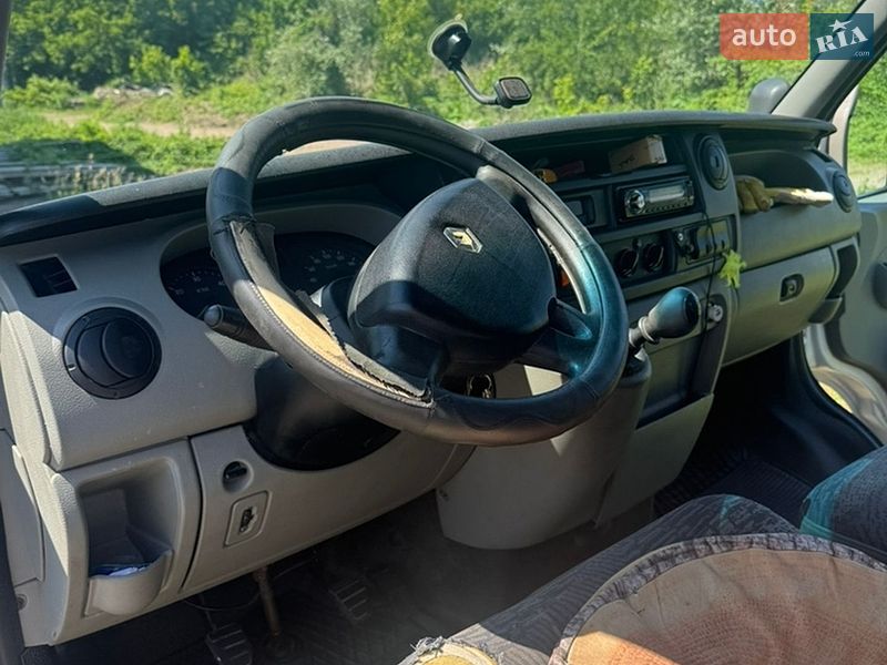Грузовой фургон Renault Master 2006 в Прилуках