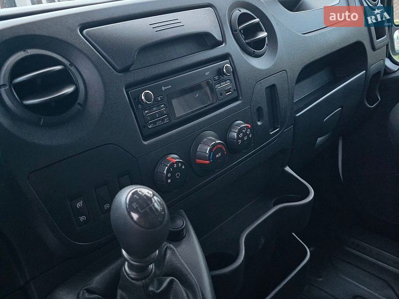 Грузовой фургон Renault Master 2018 в Дубно