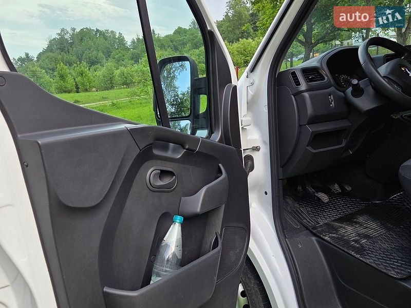Грузовой фургон Renault Master 2020 в Снятине