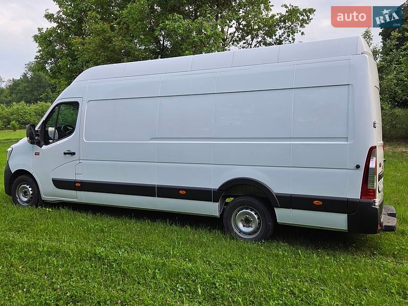 Грузовой фургон Renault Master 2020 в Снятине