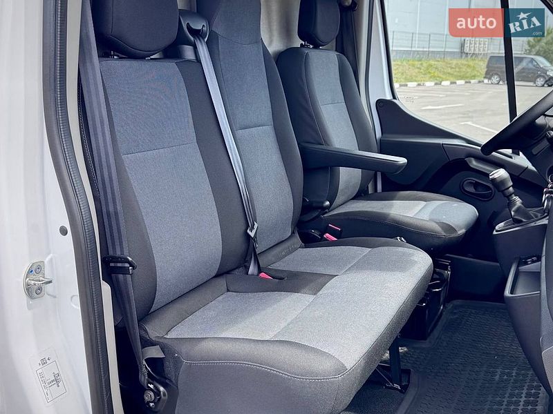 Грузовой фургон Renault Master 2021 в Киеве