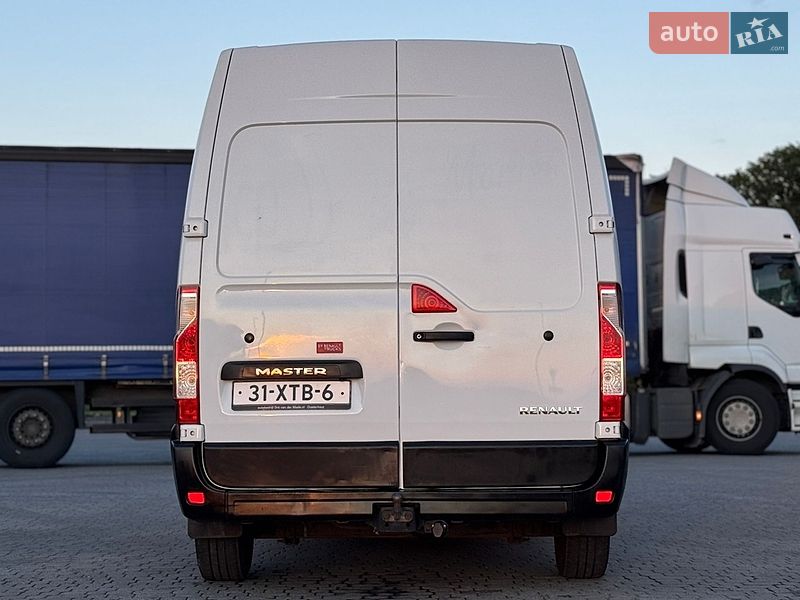 Грузовой фургон Renault Master 2017 в Тернополе