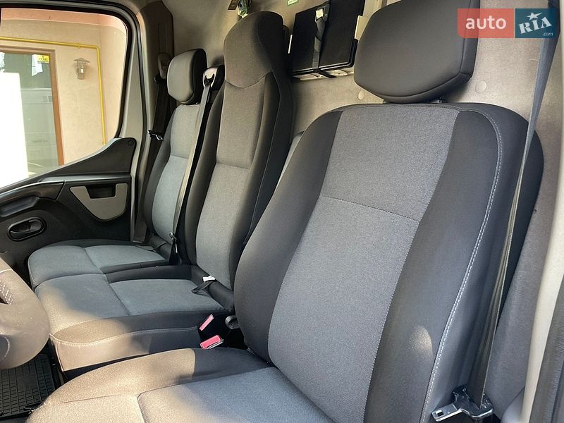 Грузовой фургон Renault Master 2016 в Ковеле