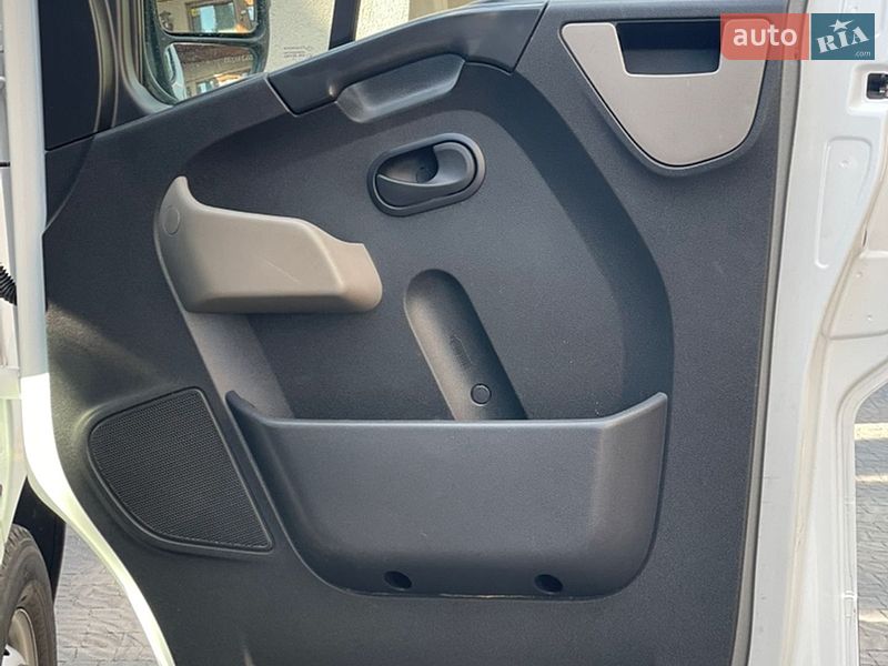 Грузовой фургон Renault Master 2016 в Ковеле