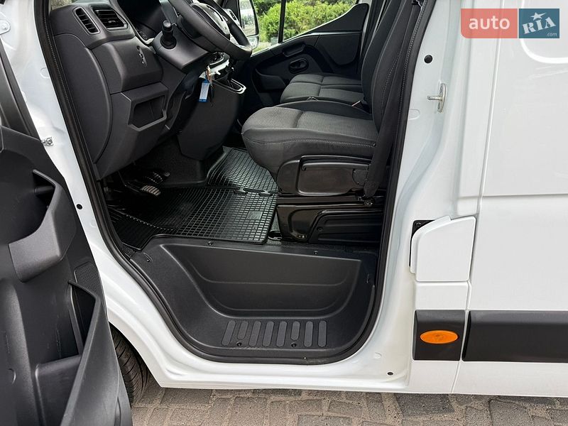 Вантажний фургон Renault Master 2023 в Дубні фото 42 Вантажний фургон Renault Master 2023 в Дубні