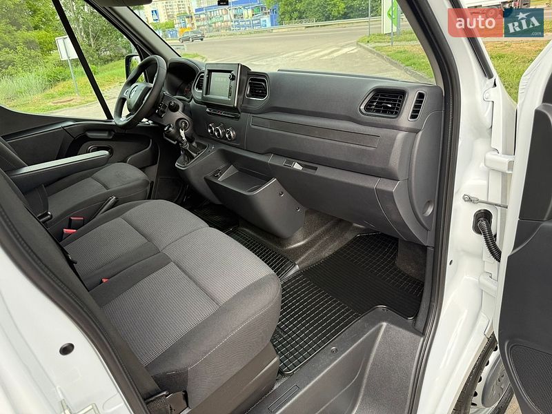 Вантажний фургон Renault Master 2023 в Дубні фото 62 Вантажний фургон Renault Master 2023 в Дубні