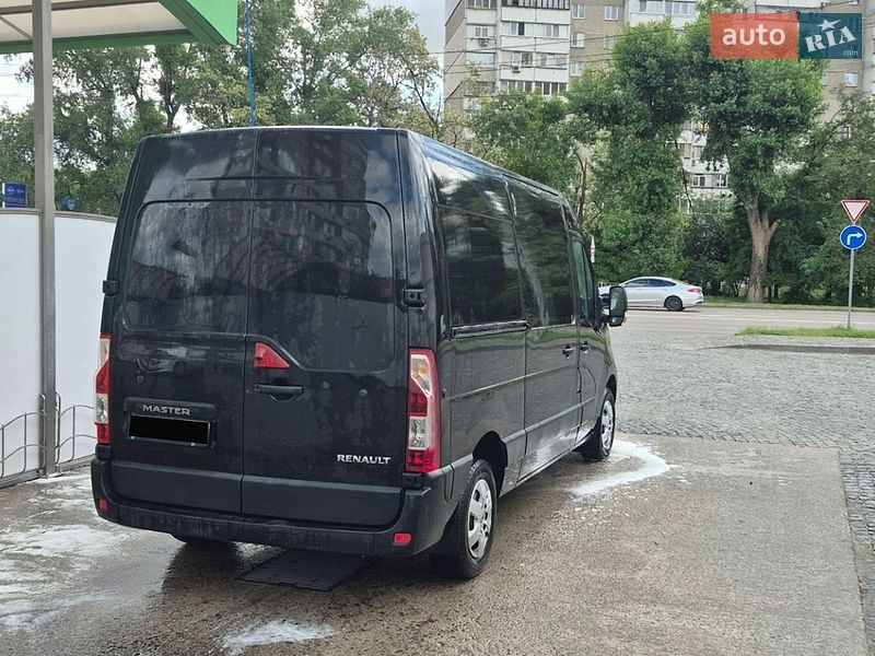 Грузовой фургон Renault Master 2016 в Броварах