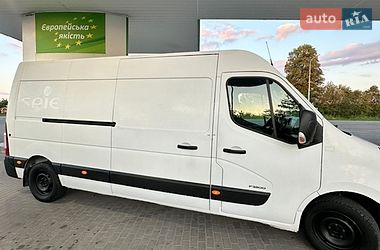 Грузовой фургон Renault Master 2010 в Ивано-Франковске