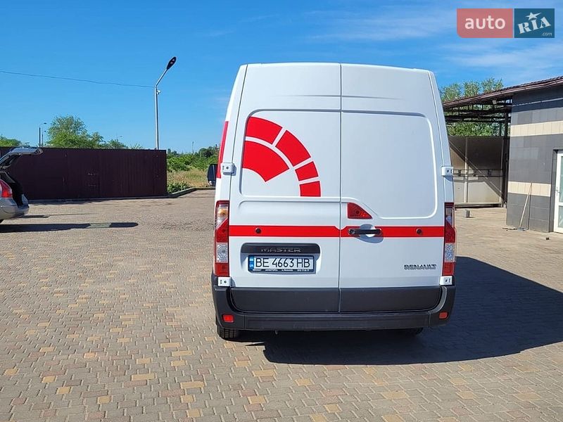Микроавтобус грузовой (до 3,5т) Renault Master 2023 в Николаеве
