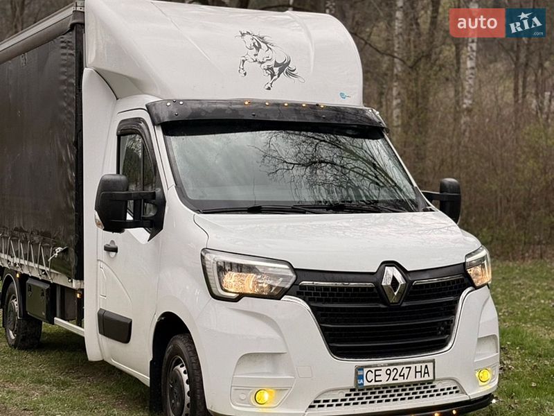 Грузовой фургон Renault Master 2022 в Путиле