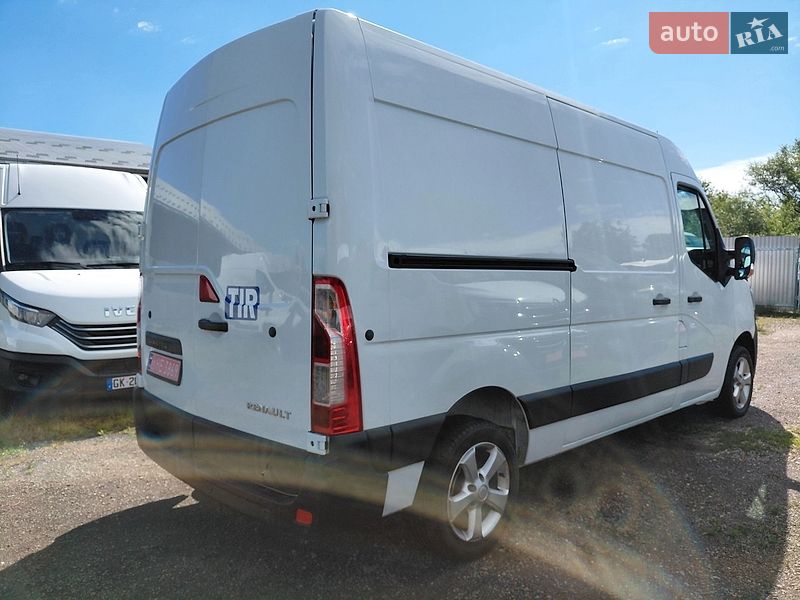 Вантажний фургон Renault Master 2022 в Івано-Франківську