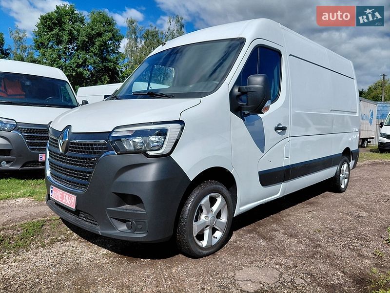 Вантажний фургон Renault Master 2022 в Івано-Франківську