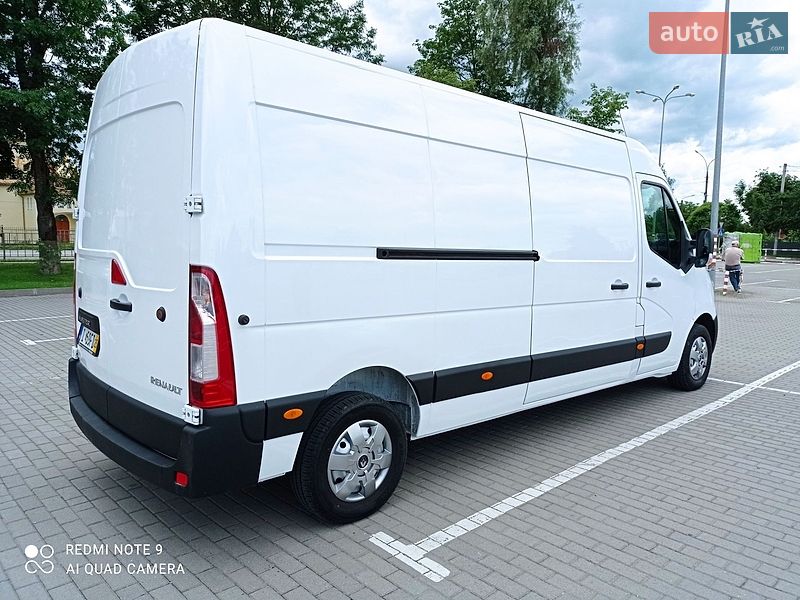 Вантажний фургон Renault Master 2018 в Івано-Франківську