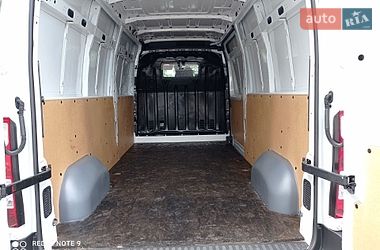 Вантажний фургон Renault Master 2018 в Івано-Франківську