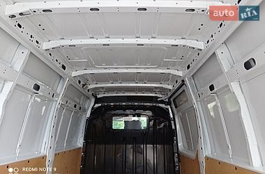 Вантажний фургон Renault Master 2018 в Івано-Франківську