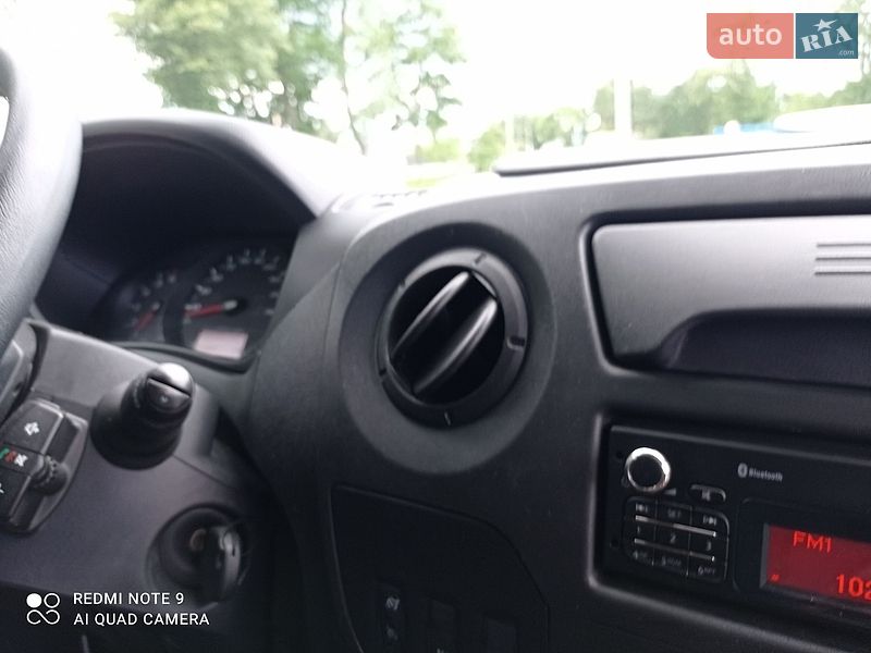 Вантажний фургон Renault Master 2018 в Івано-Франківську