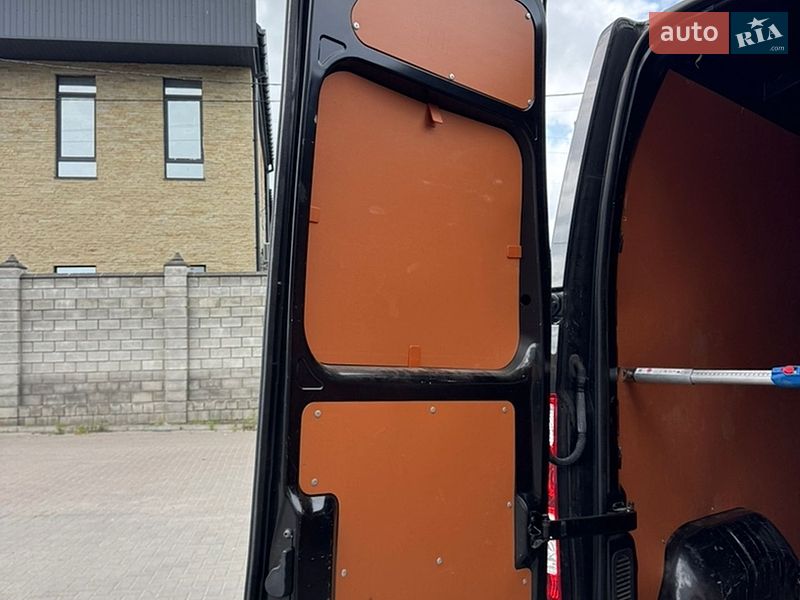 Мікроавтобус вантажний (до 3,5т) Renault Master 2021 в Рівному