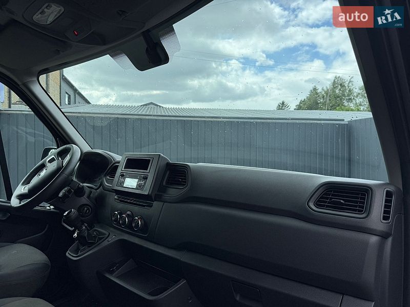 Мікроавтобус вантажний (до 3,5т) Renault Master 2021 в Рівному