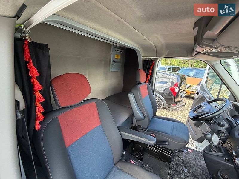 Автовоз Renault Master 2017 в Стрию
