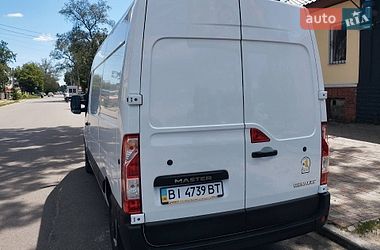 Вантажний фургон Renault Master 2013 в Полтаві