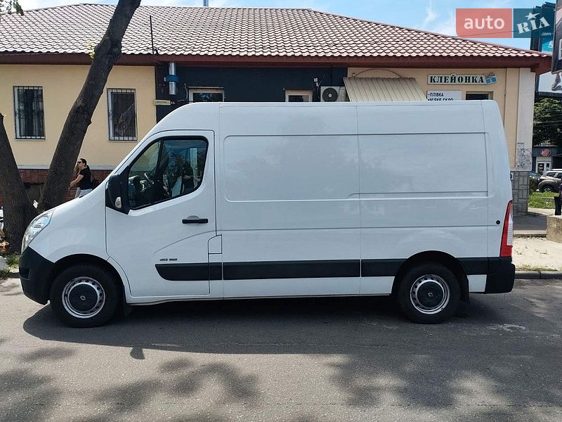 Вантажний фургон Renault Master 2013 в Полтаві