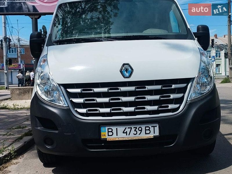 Вантажний фургон Renault Master 2013 в Полтаві