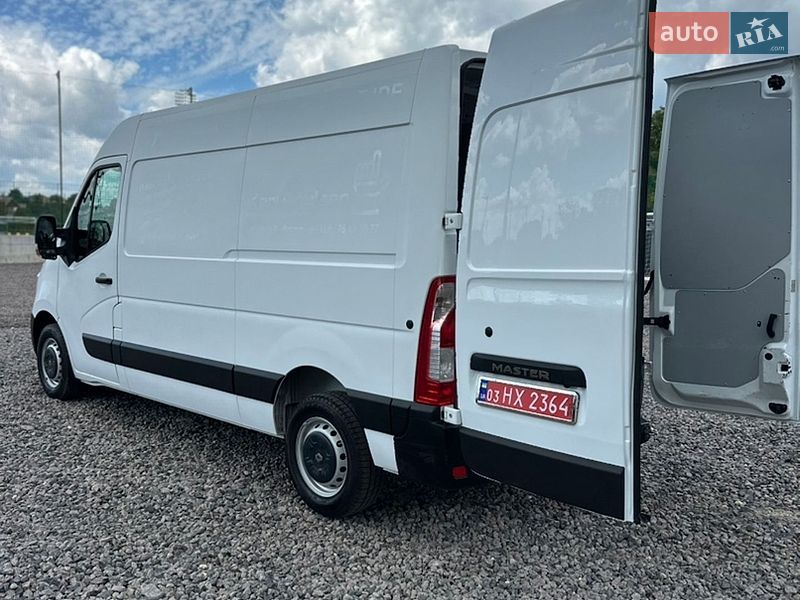 Вантажний фургон Renault Master 2019 в Львові