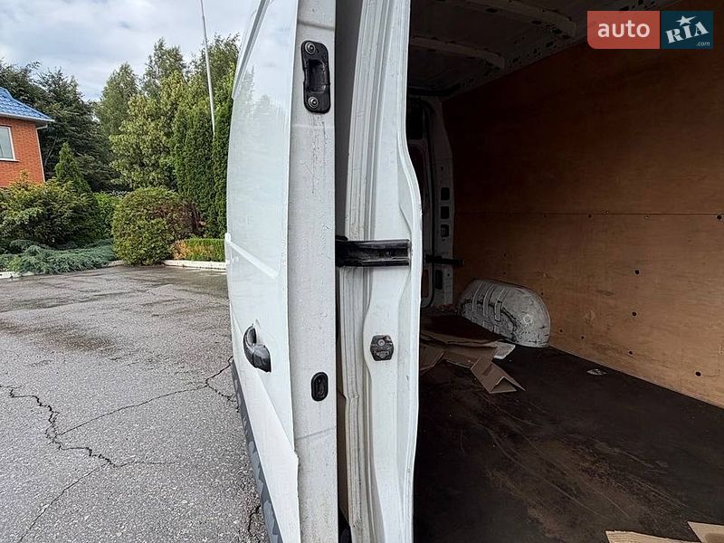 Грузовой фургон Renault Master 2016 в Киеве фото 50 Грузовой фургон Renault Master 2016 в Киеве