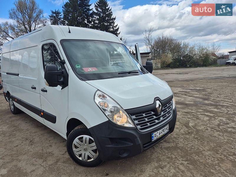 Грузовой фургон Renault Master 2017 в Дрогобыче