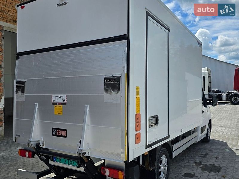 Вантажний фургон Renault Master 2022 в Гусятині
