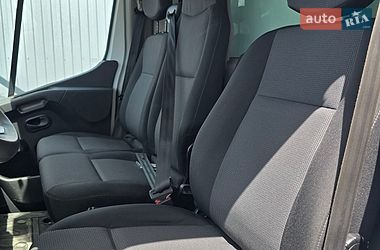 Вантажний фургон Renault Master 2022 в Гусятині