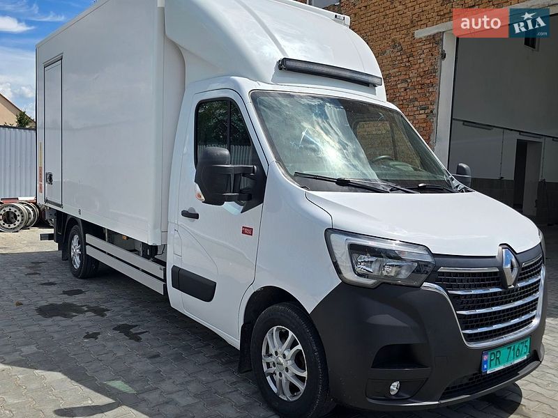 Вантажний фургон Renault Master 2022 в Гусятині