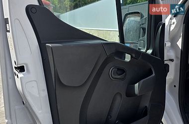 Вантажний фургон Renault Master 2022 в Гусятині