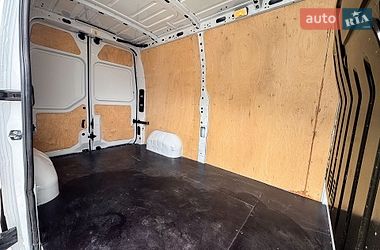 Вантажний фургон Renault Master 2022 в Рівному